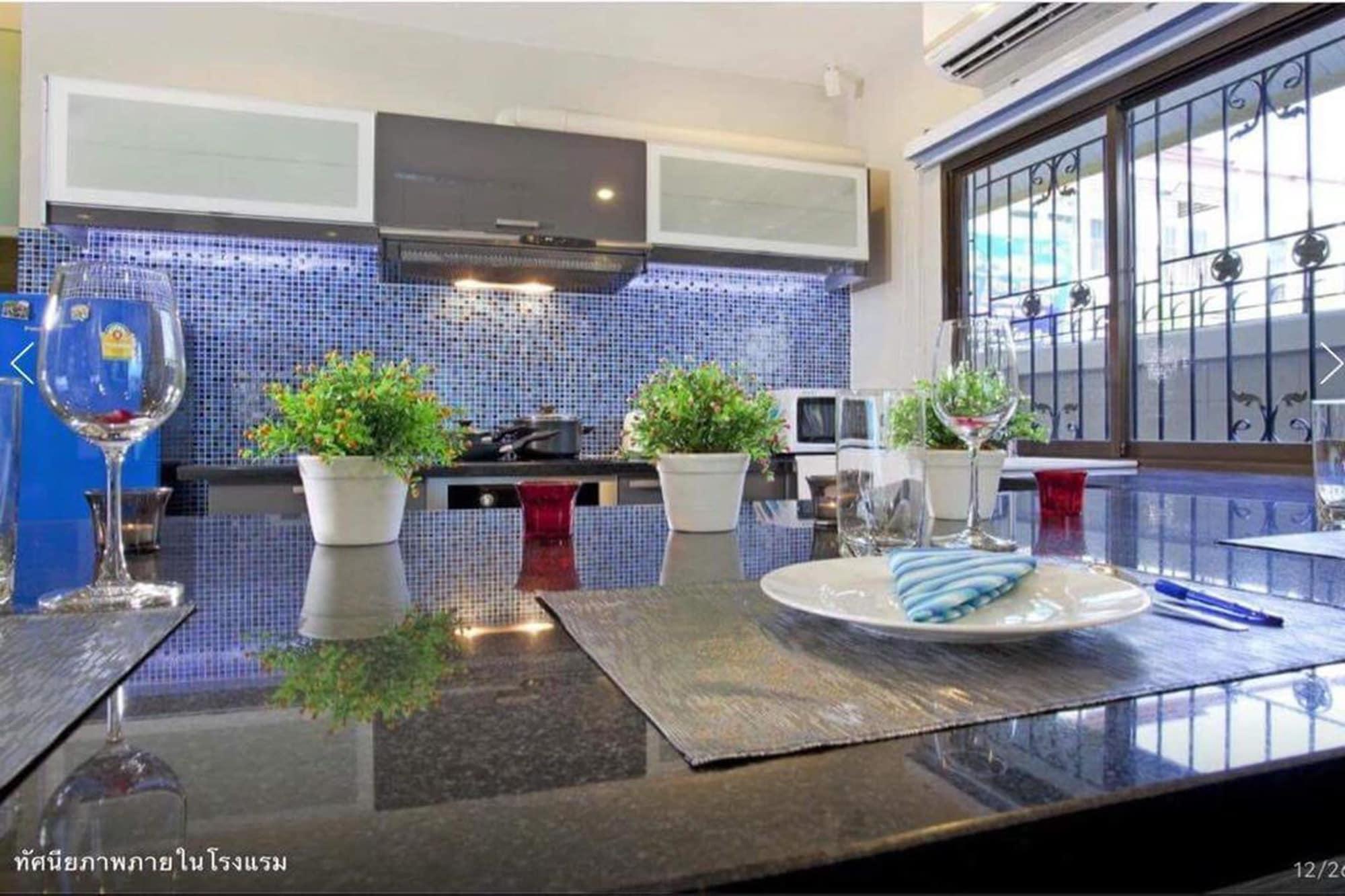 Pool Villa Tanzanite Near Walking Street Pattaya Exterior photo