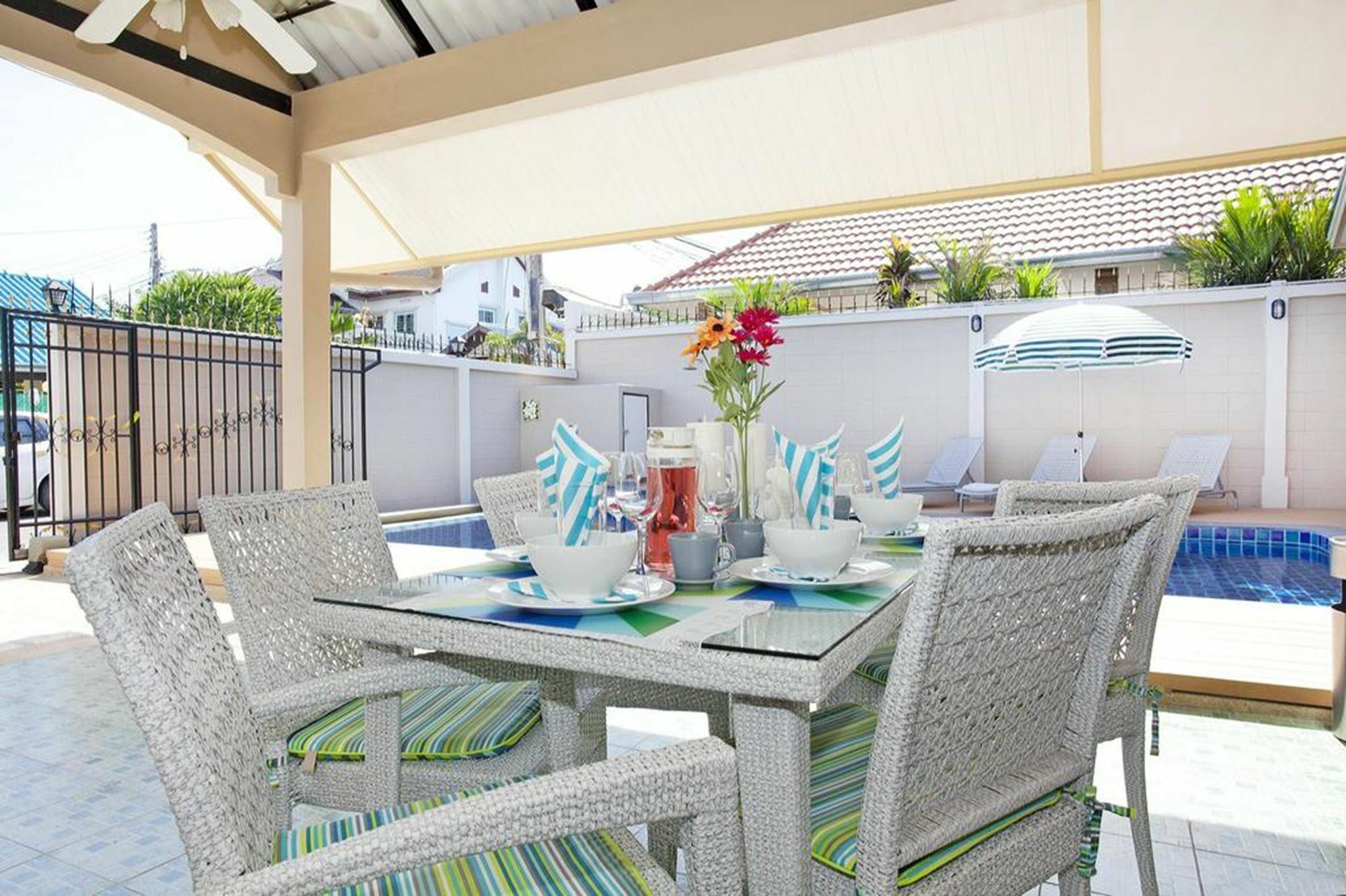 Pool Villa Tanzanite Near Walking Street Pattaya Exterior photo