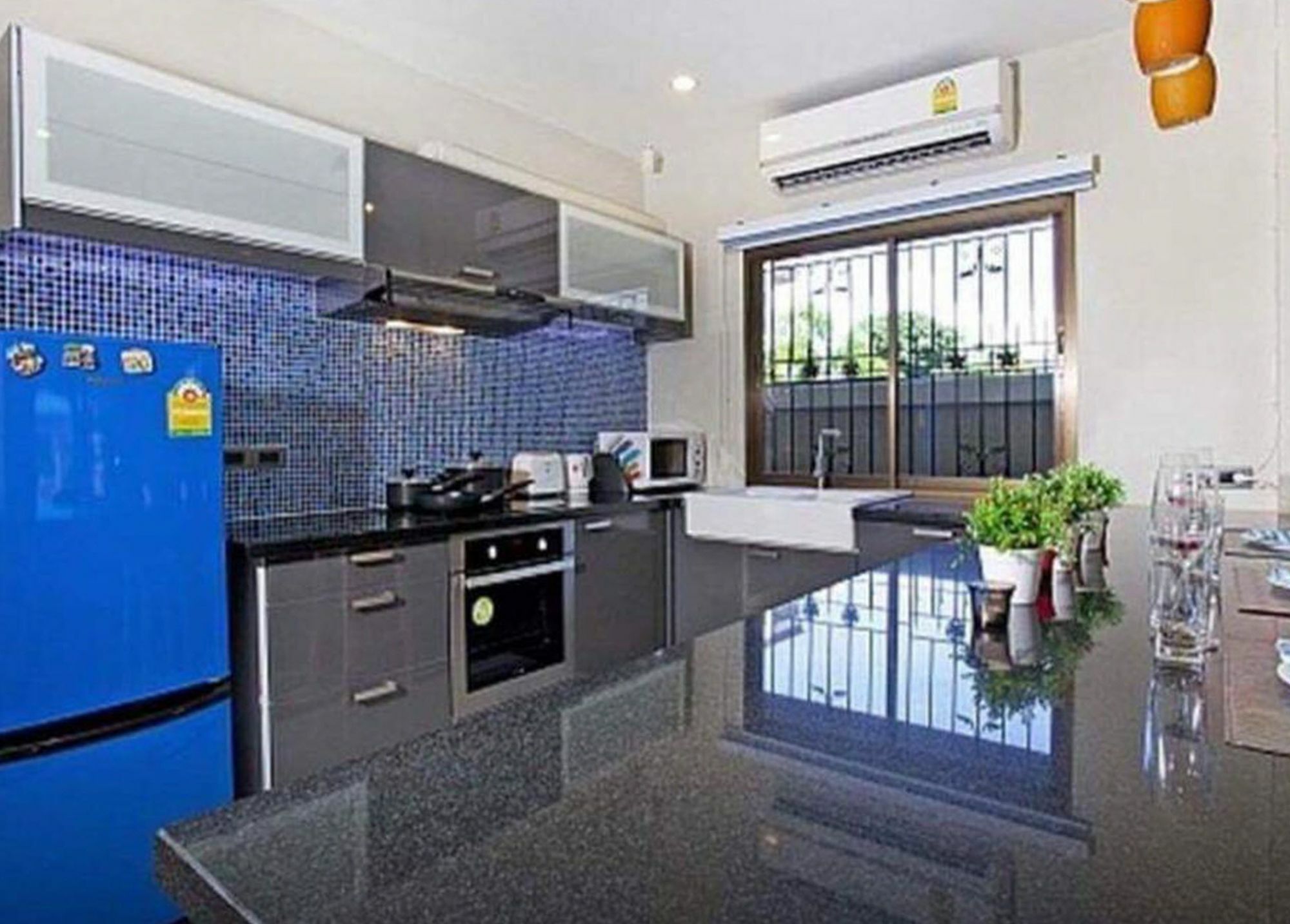 Pool Villa Tanzanite Near Walking Street Pattaya Exterior photo